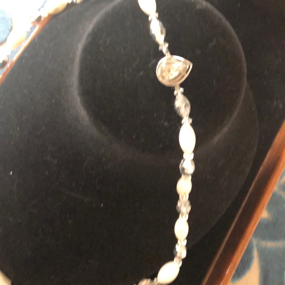 1960’s Necklace - Picture 2 of 8